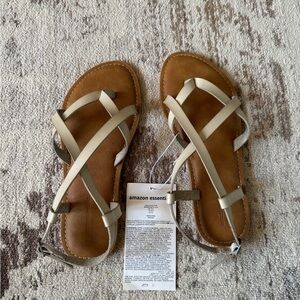 Amazon Essentials Tan Strappy Sandals Size 8.5